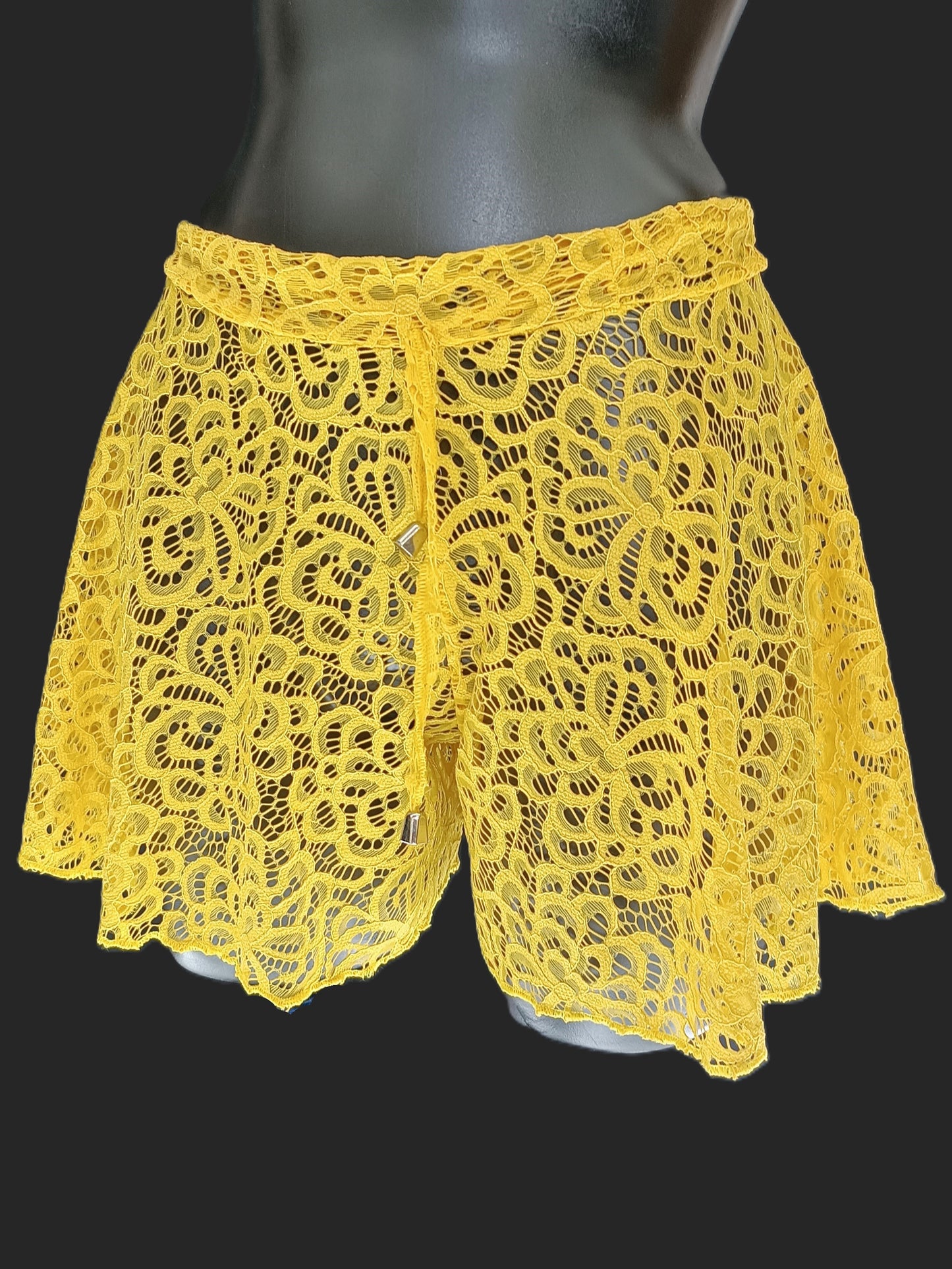 PAREO SHORT ACAMPANADO